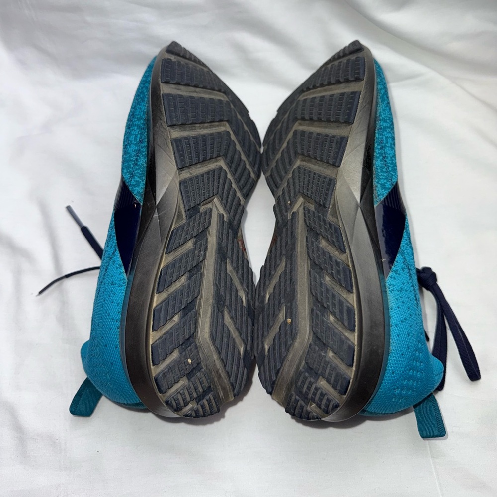 Brooks Men's Levitate 3 running shoes in the Blue/Navy/Nightlife size 10 - Picture 5 of 8